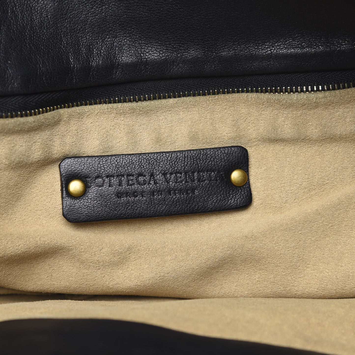 Nappa Intrecciato Medium Seamless Tote Black