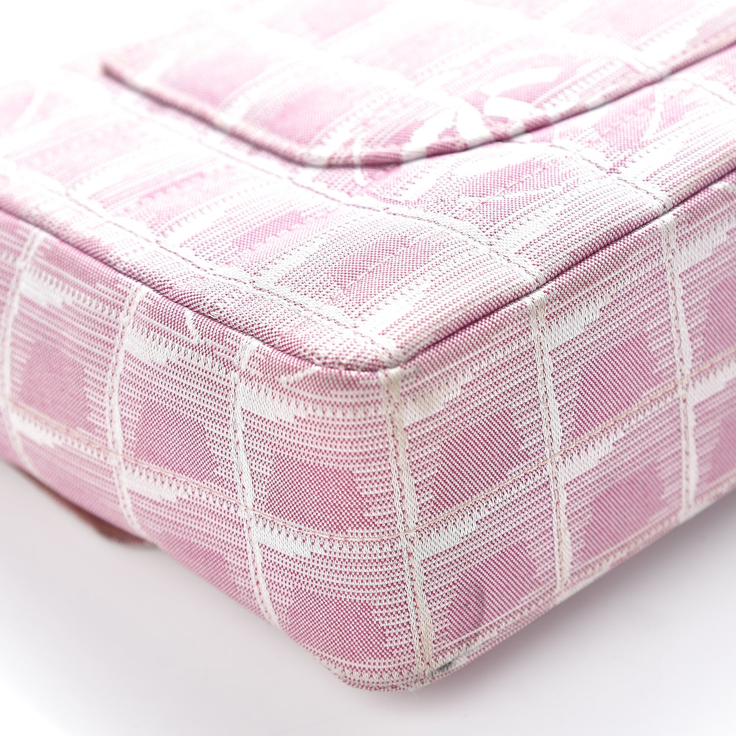 Nylon Medium Travel Flap Pink