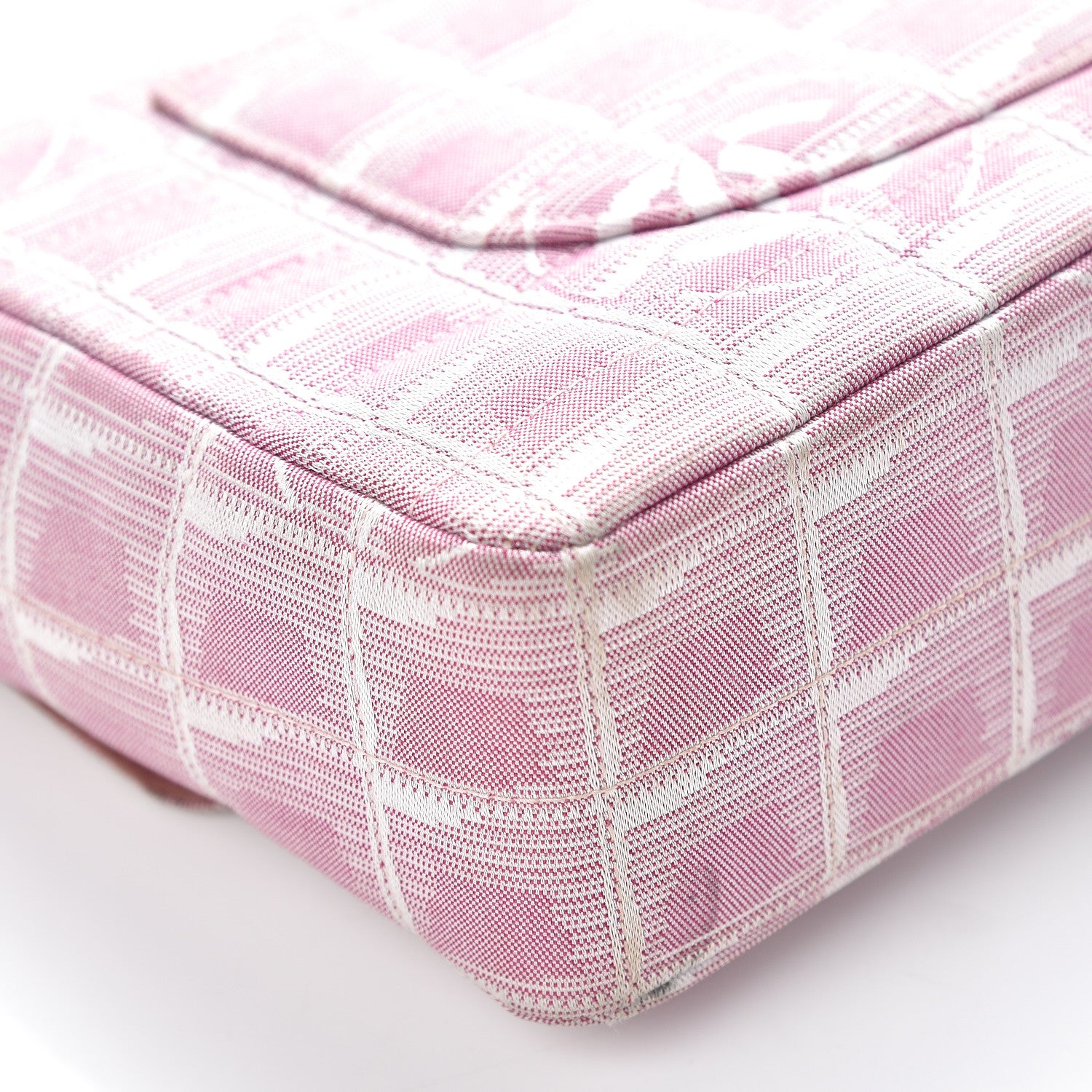Chanel Nylon Medium Travel Flap Pink 14 of 17