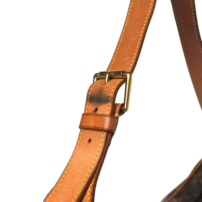 Louis Vuitton Monogram Croissant MM 9 of 12