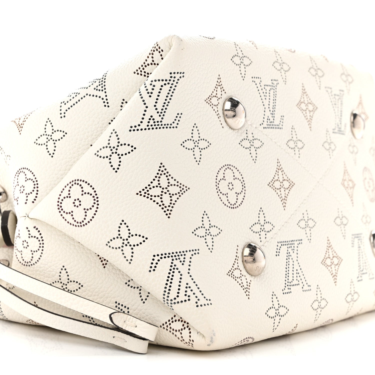 Louis Vuitton Mahina Bella Snow White 6 of 9
