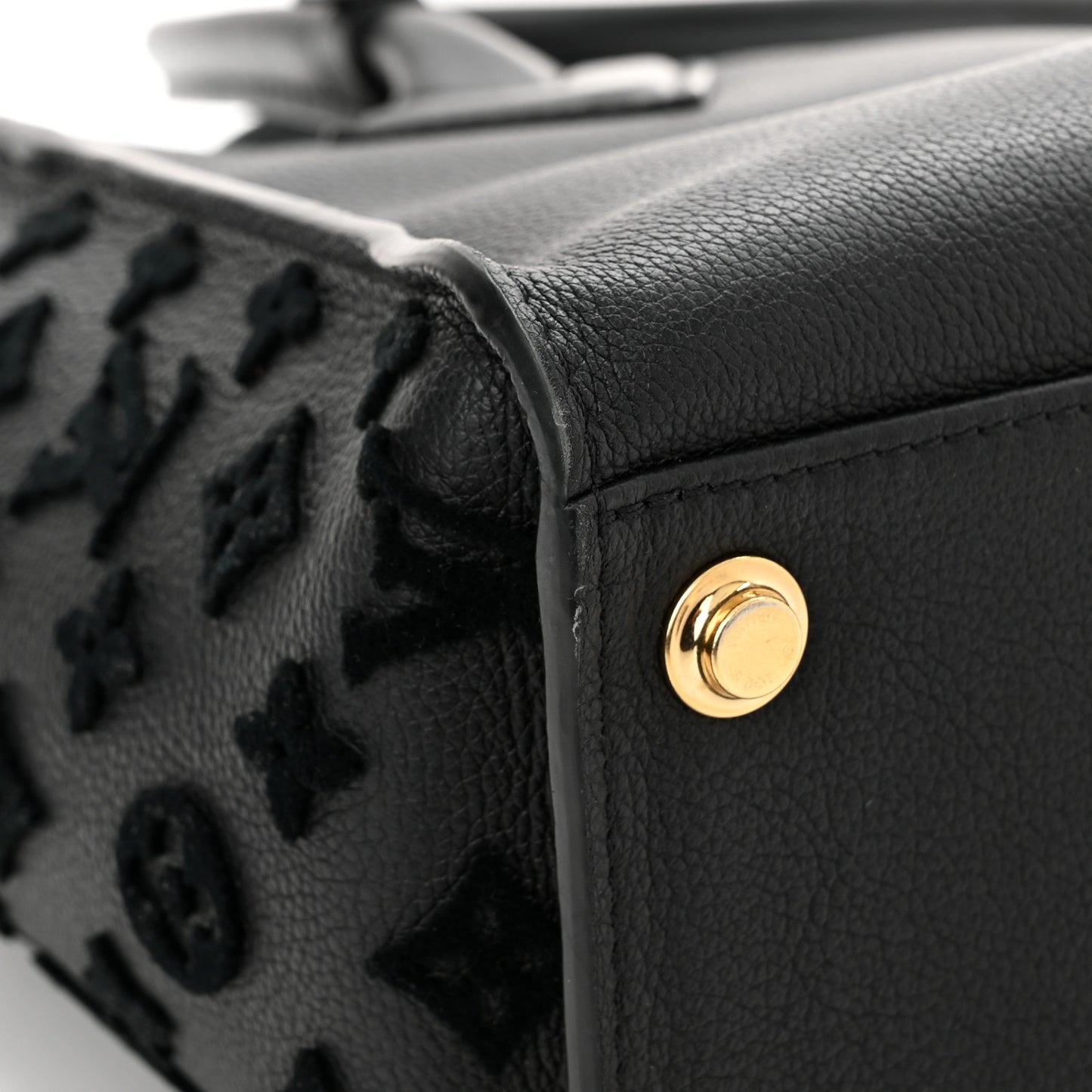 Calfskin Monogram Tufting On My Side Black
