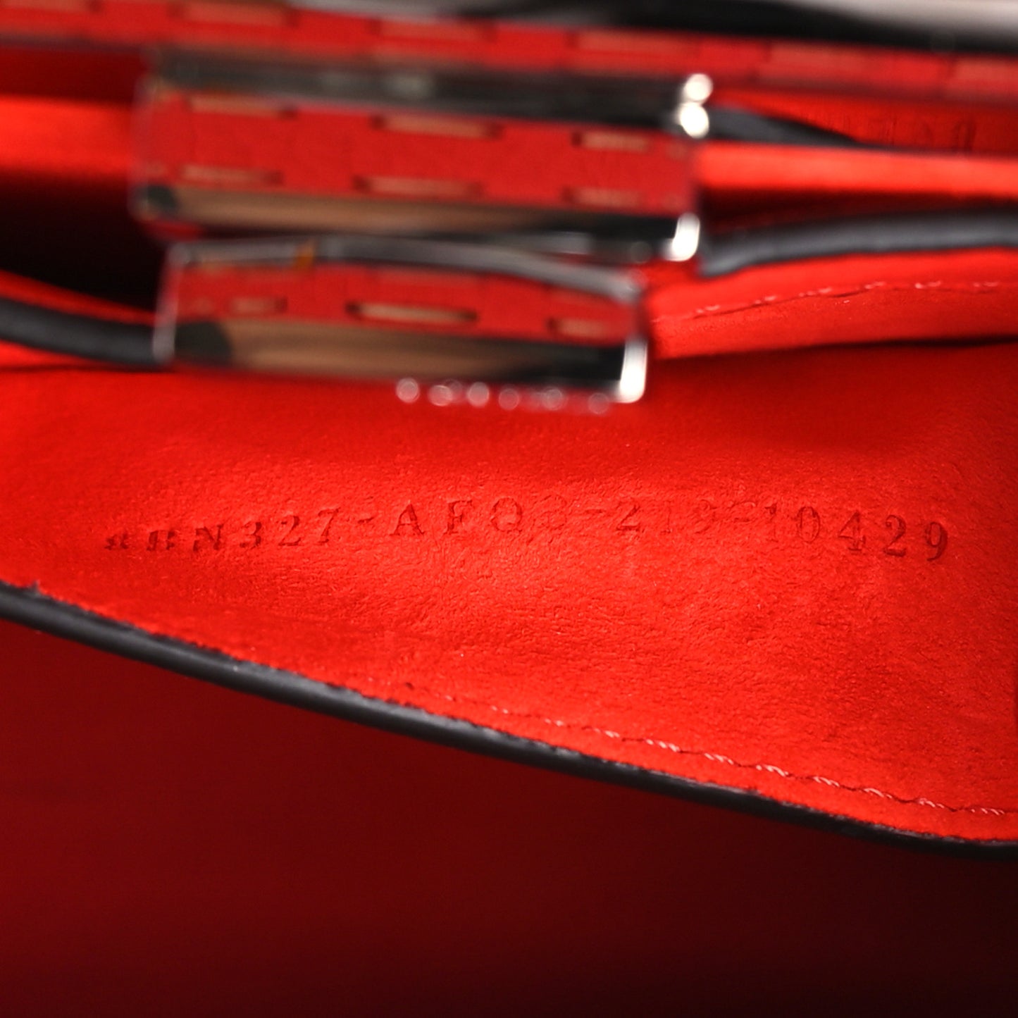 Vitello Granato Camoscio Selleria Macro Stitchings Small Peekaboo I SEE U Satchel Tullipano