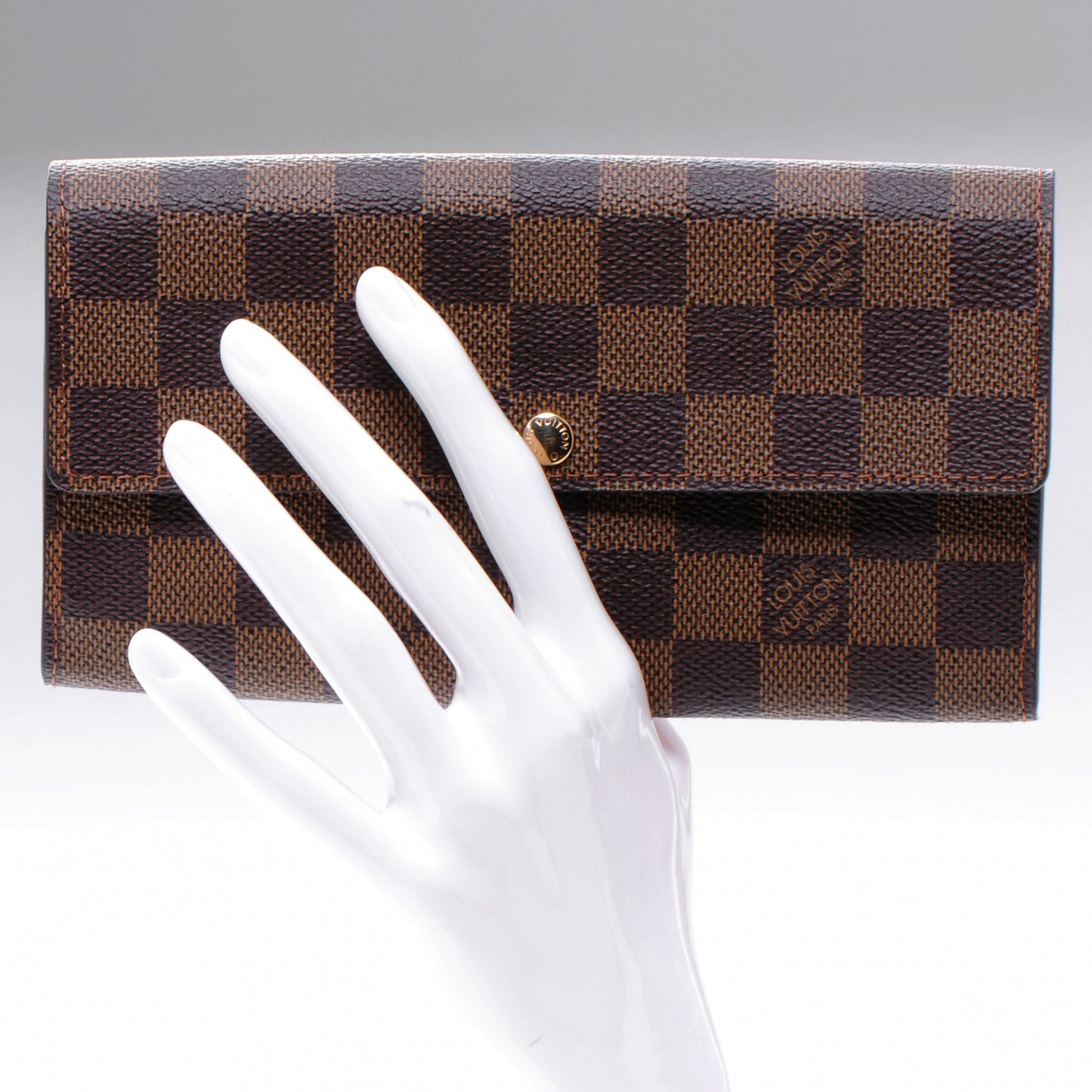 Damier Ebene Sarah Wallet