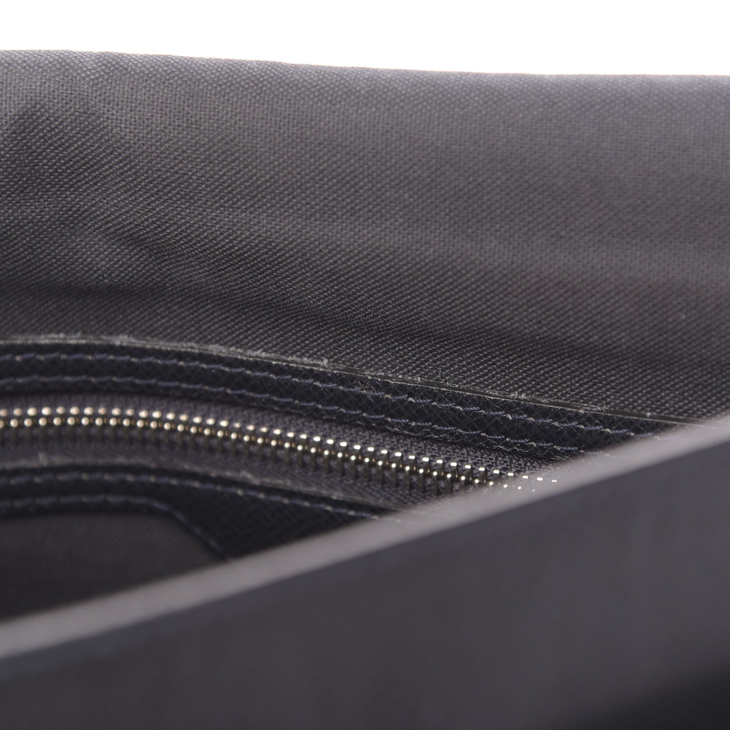 Louis Vuitton Taiga Roman MM Messenger Boreal 7 of 18