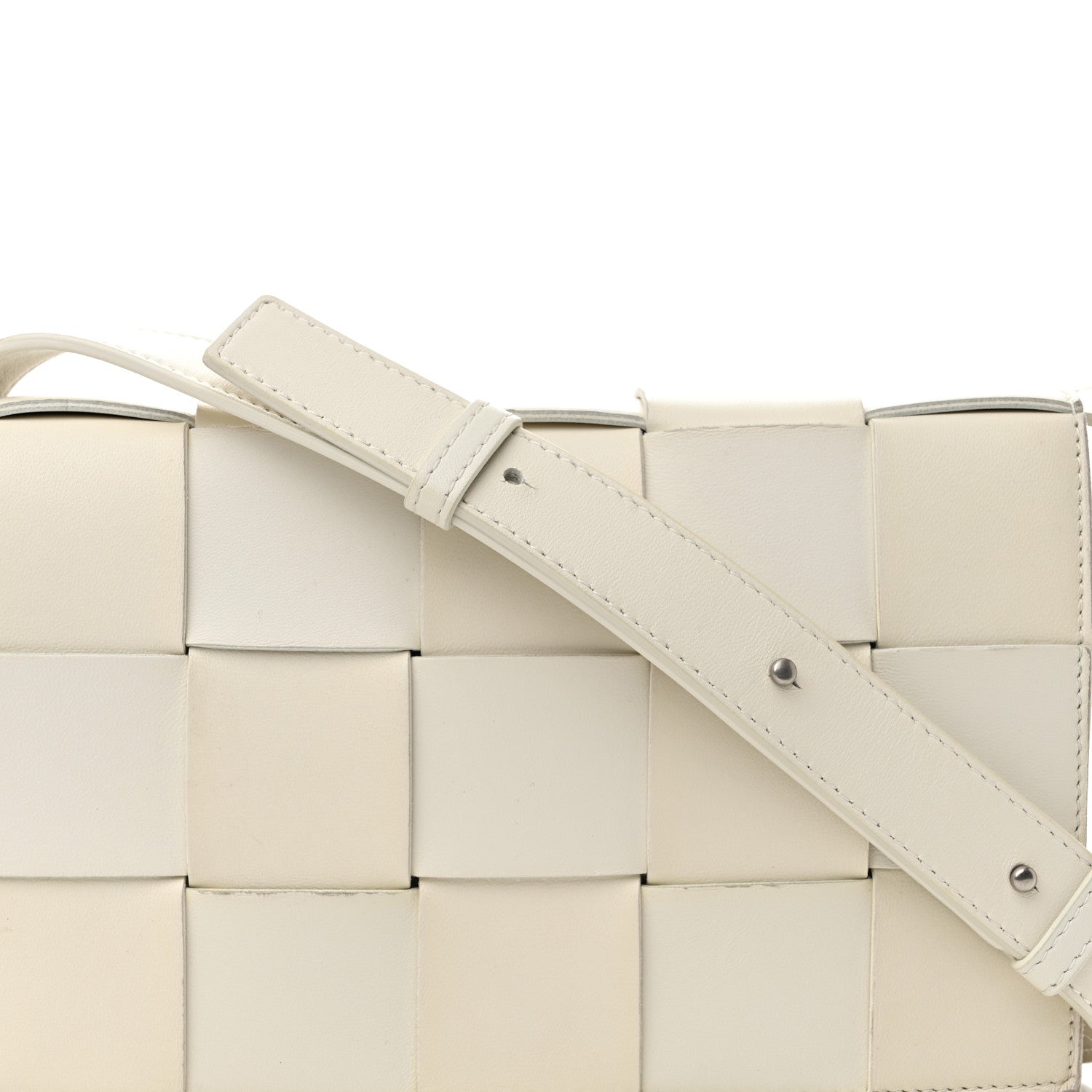 Bottega Veneta Lambskin Maxi Intrecciato Cassette Crossbody Bag White 9 of 12