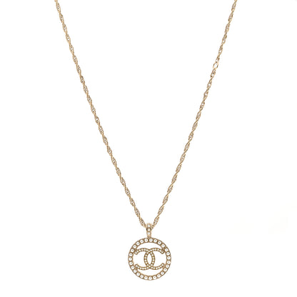 Chanel Pearl CC Round Pendant Necklace Gold 1 of 7