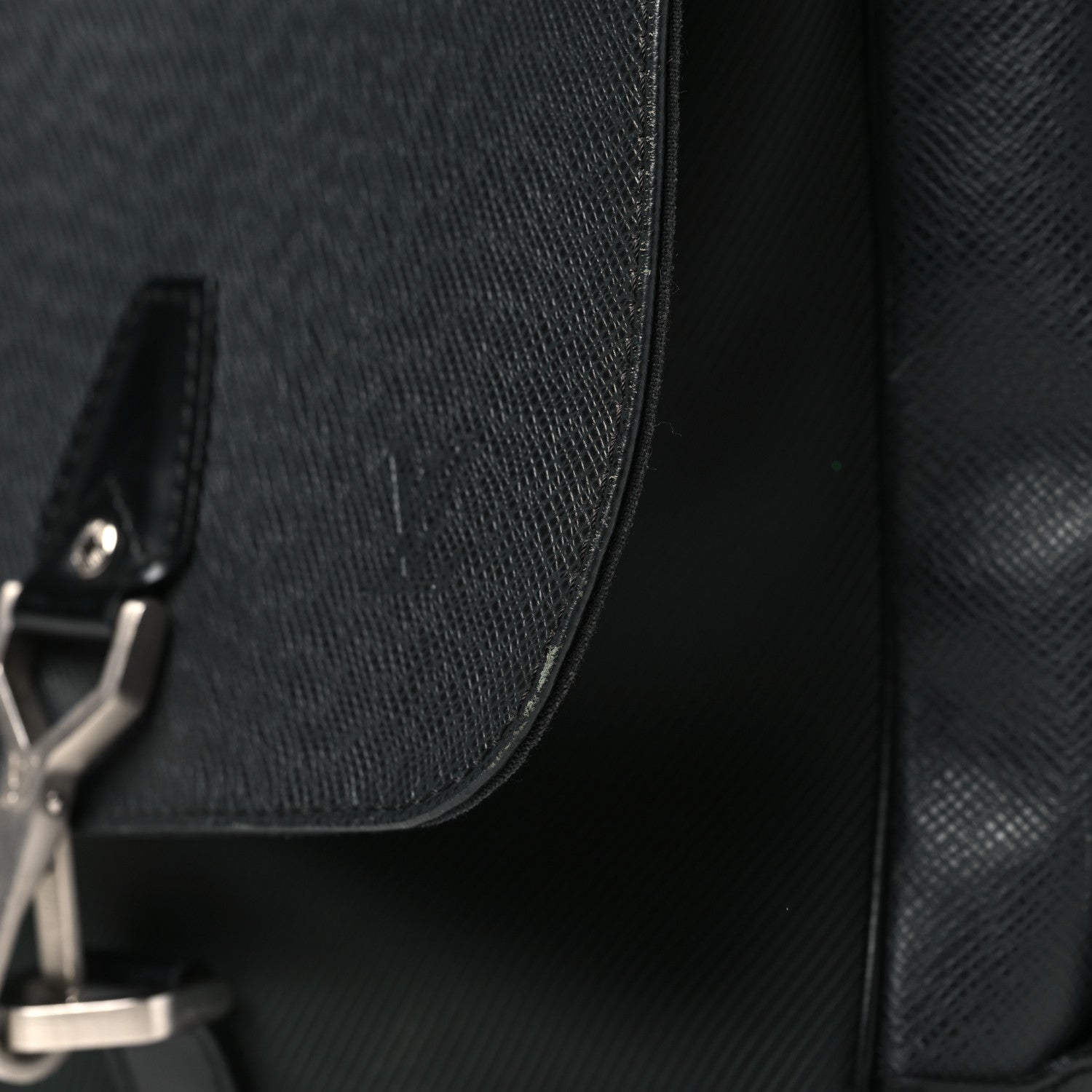 Louis Vuitton Taiga Dersou Messenger Bag Ardoise 13 of 14