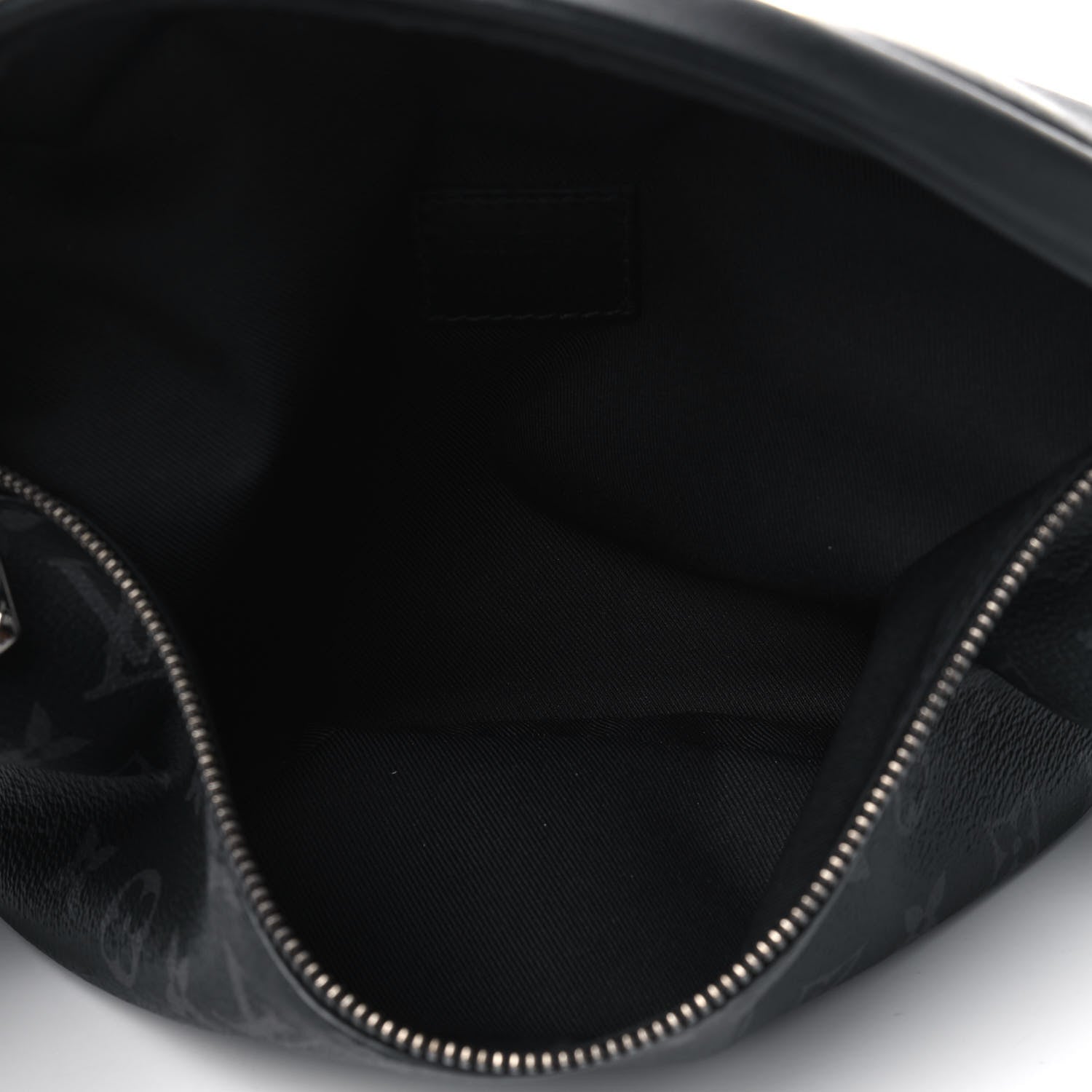 Louis Vuitton Monogram Eclipse Discovery Bumbag 4 of 4