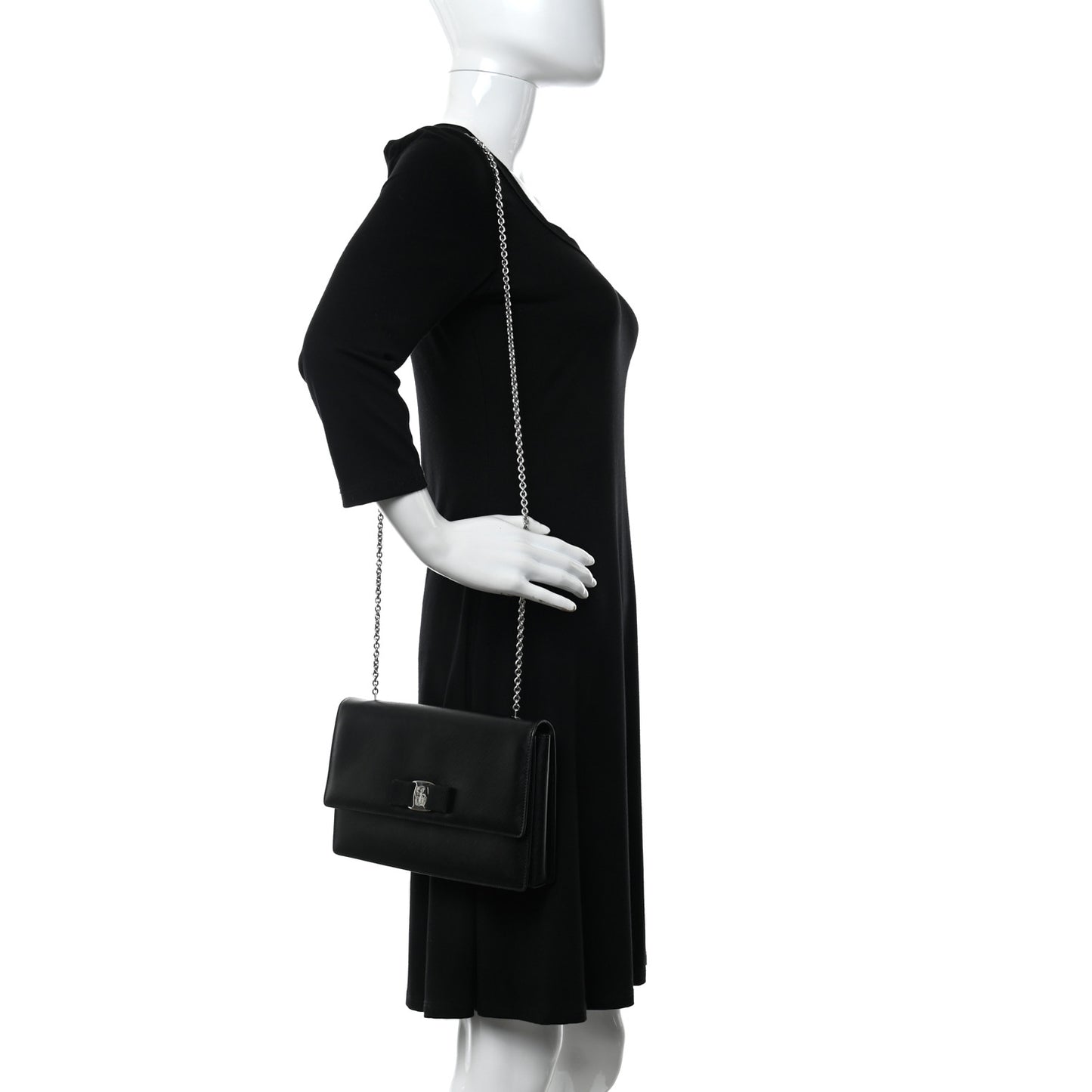 Pebbled Calfskin Vara Bow Chain Flap Crossbody Black