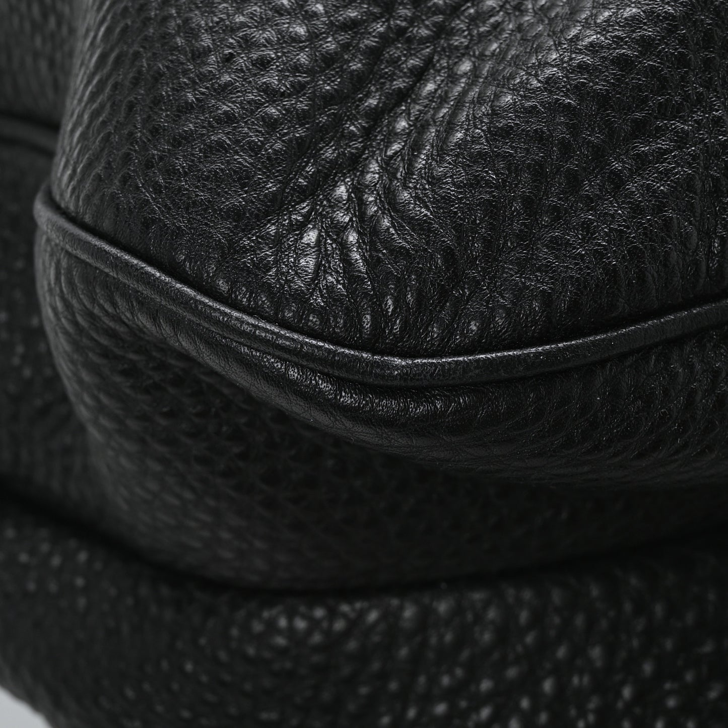 Vitello Daino Sacca Hobo Black