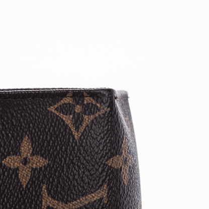 Louis Vuitton Monogram Toiletry Pouch 26 8 of 10