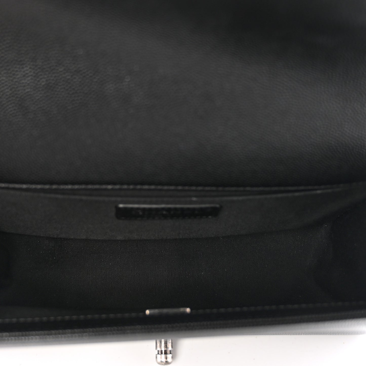 Caviar Quilted Medium Boy Flap Black