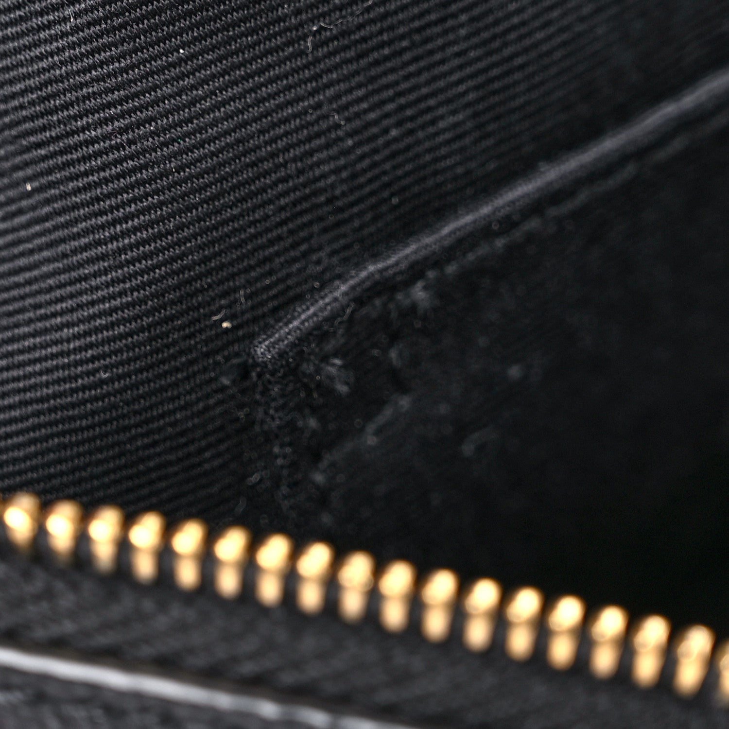 Saint Laurent Grain De Poudre Monogram Belt Bag Black 11 of 16