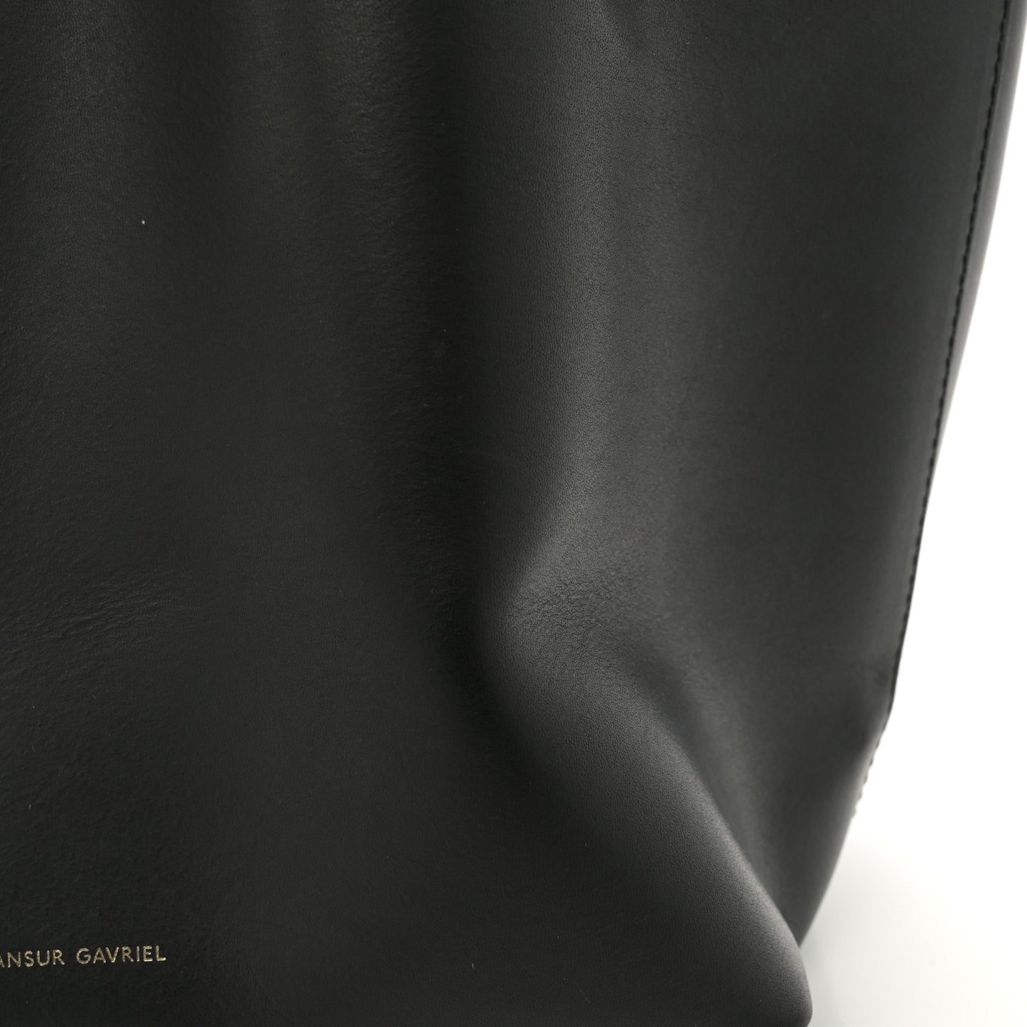 Vegetable Tanned Calfskin Bucket Bag Black Flamma