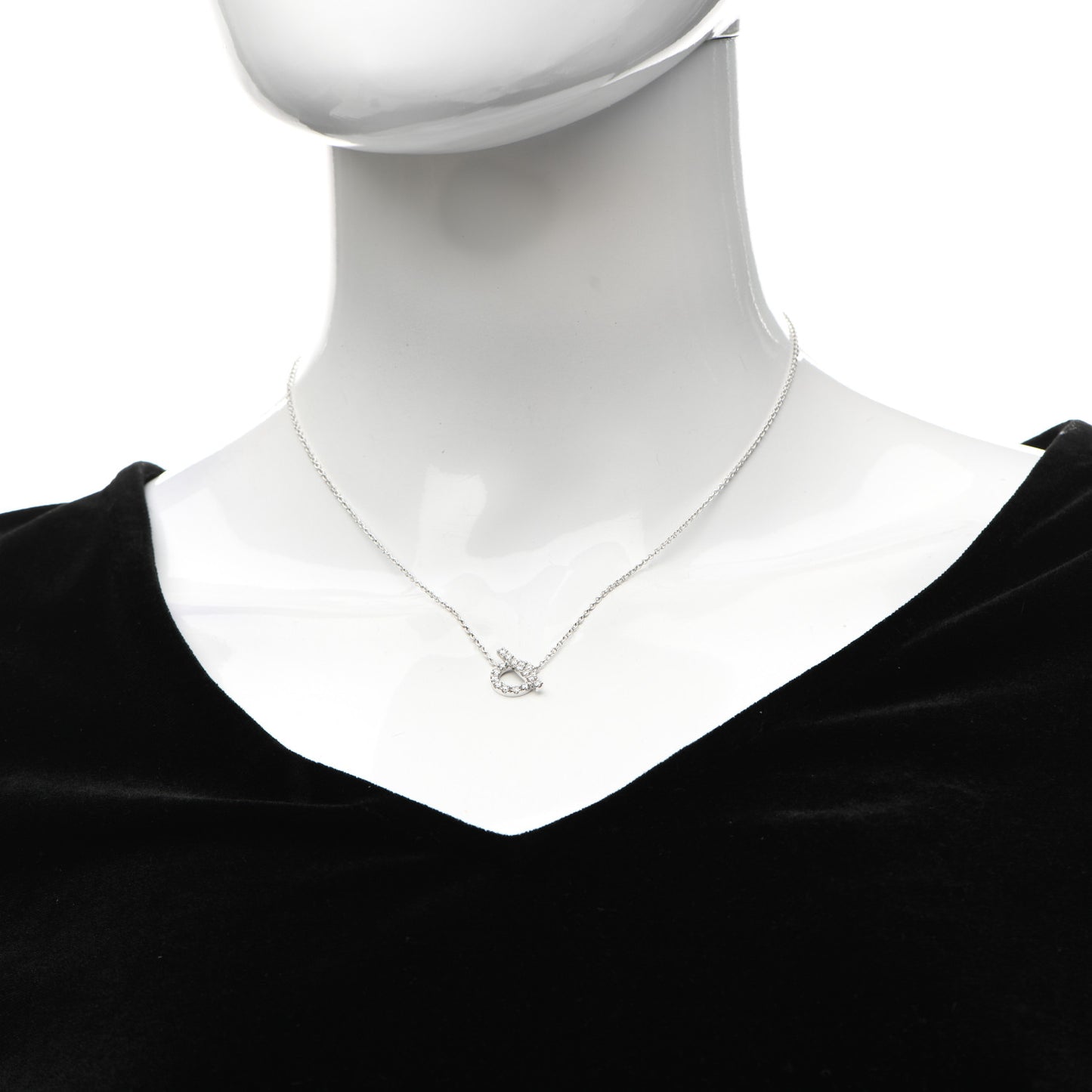 18K White Gold Diamond Finesse Pendant Necklace