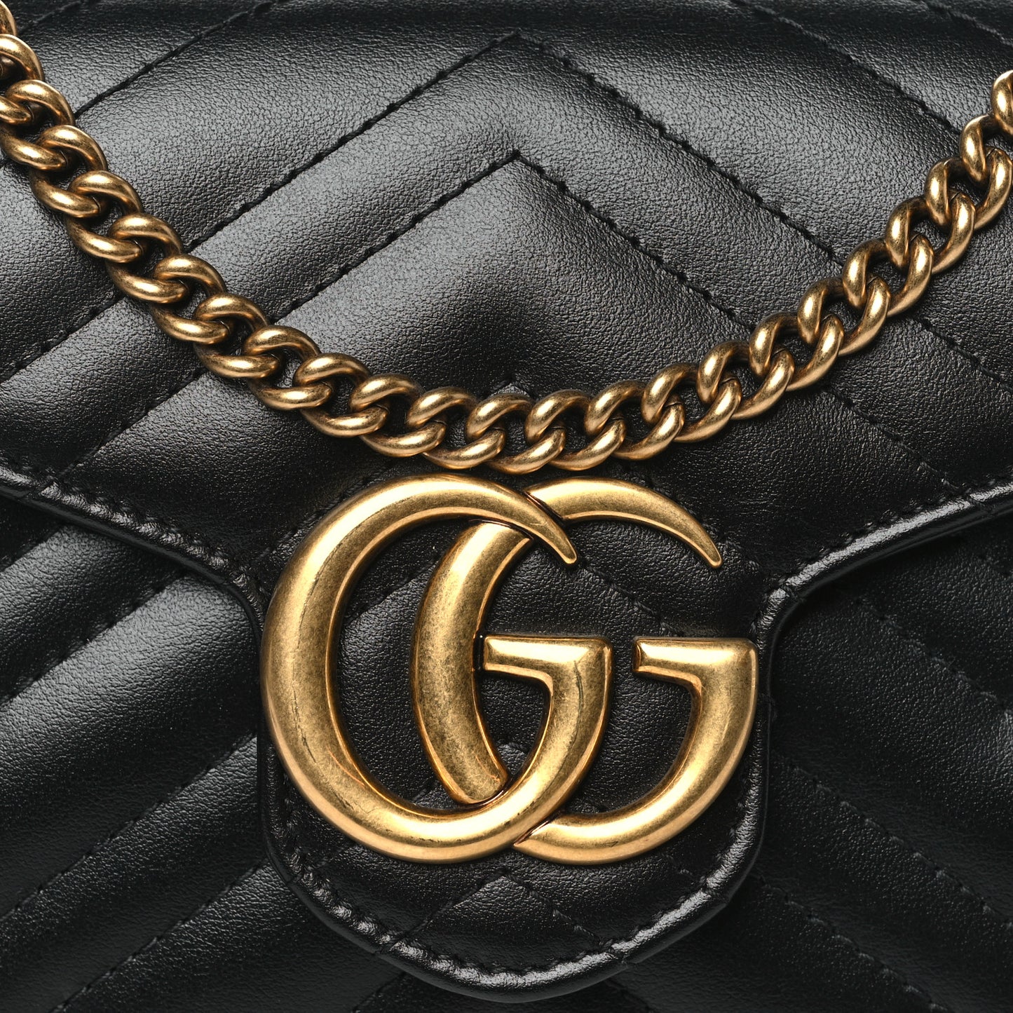 Calfskin Matelasse GG Marmont Chain Wallet Black