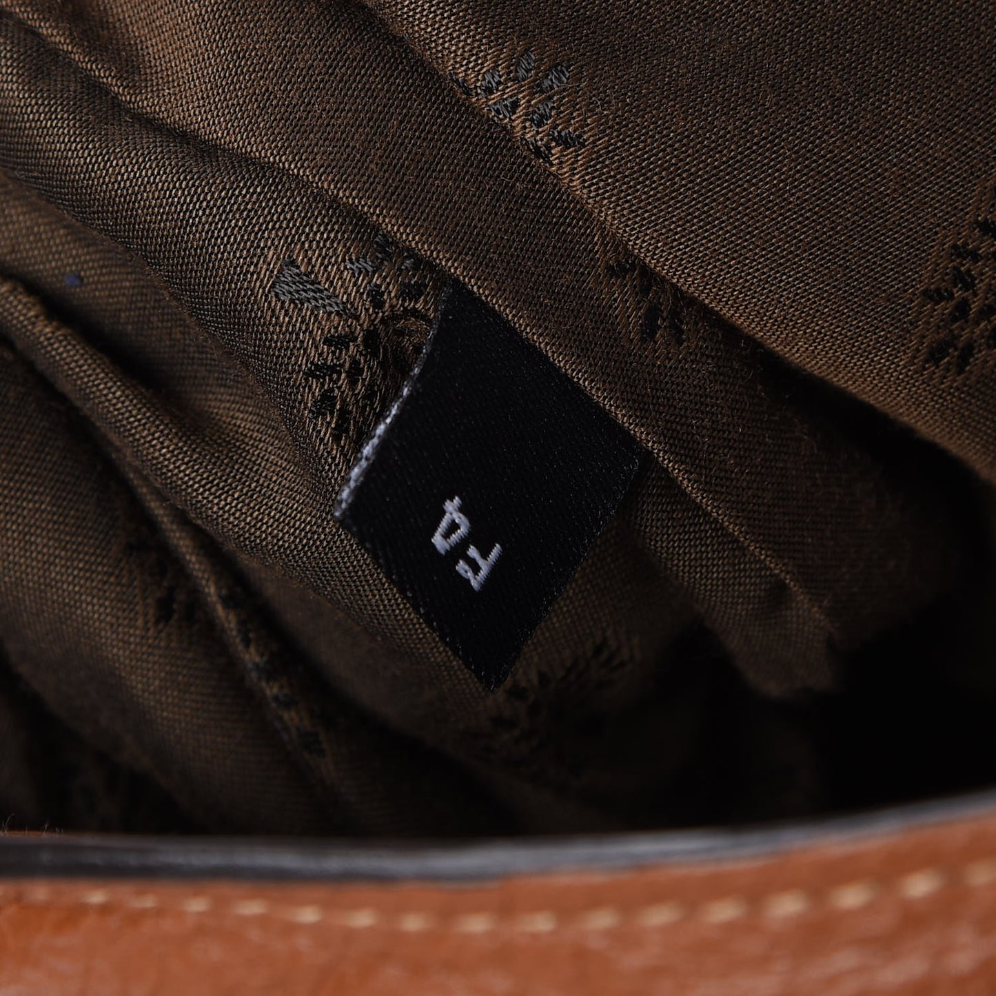 Soft Buffalo Medium Alexa Oak
