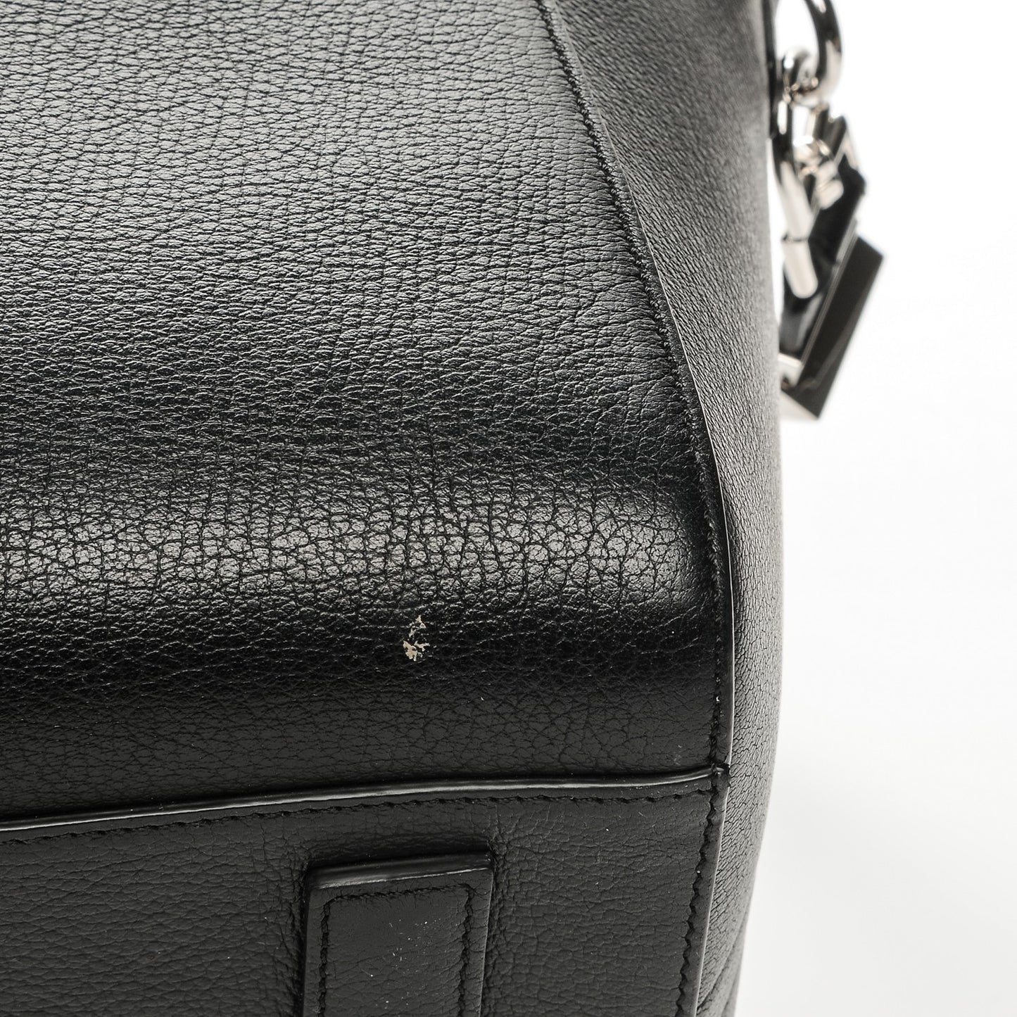 Sugar Goatskin Medium Antigona Black