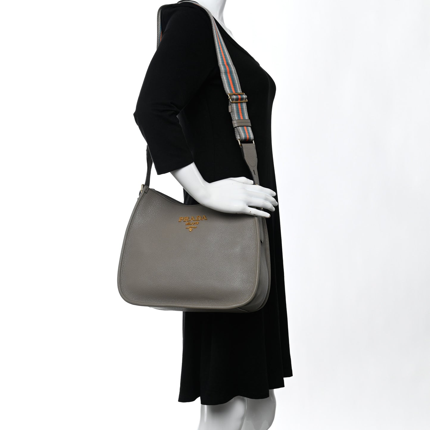 Vitello Daino Hobo Messenger Bag Argilla