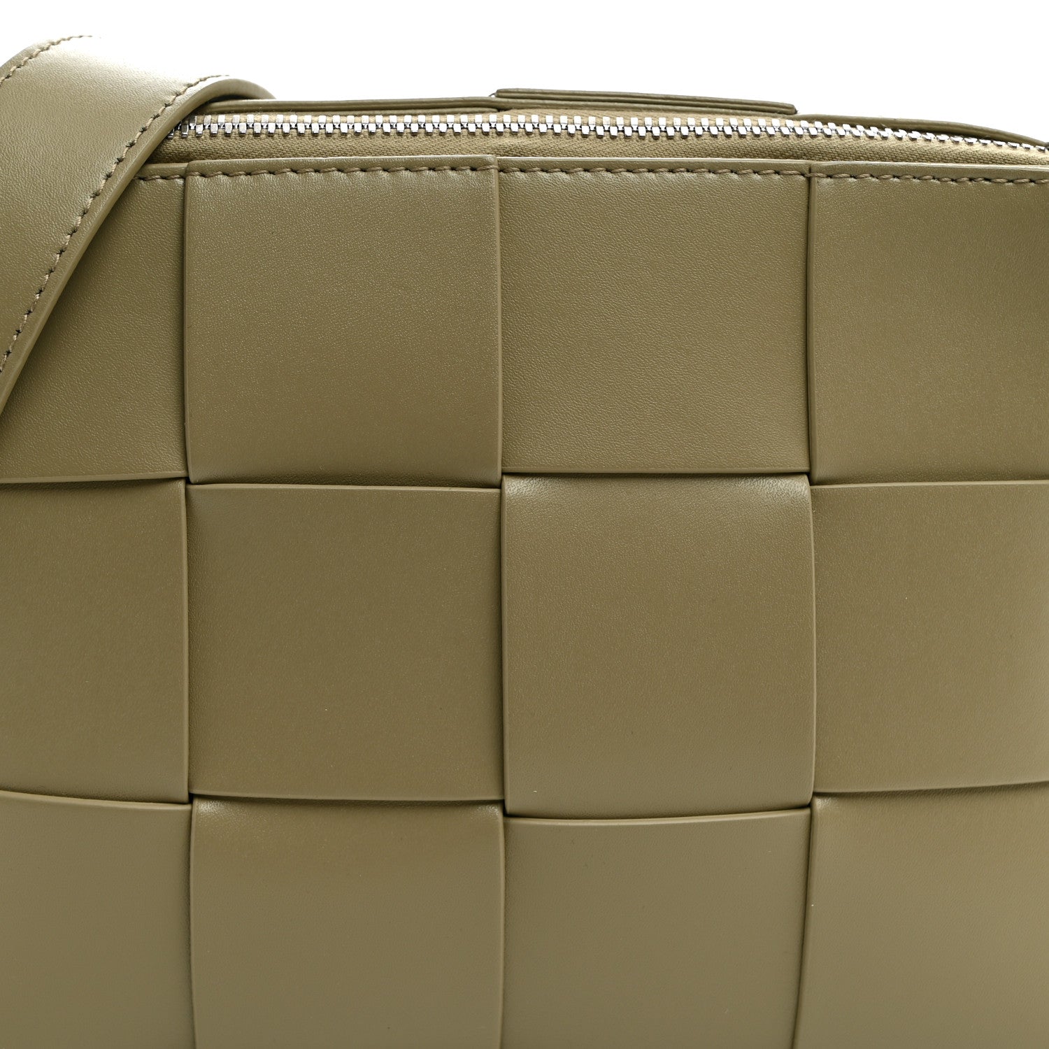Bottega Veneta Lambskin Maxi Intrecciato Cassette Camera Bag Travertine 7 of 9