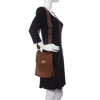 Mulberry Natural Grain Calfskin Antony Messenger Crossbody Oak 2 of 9