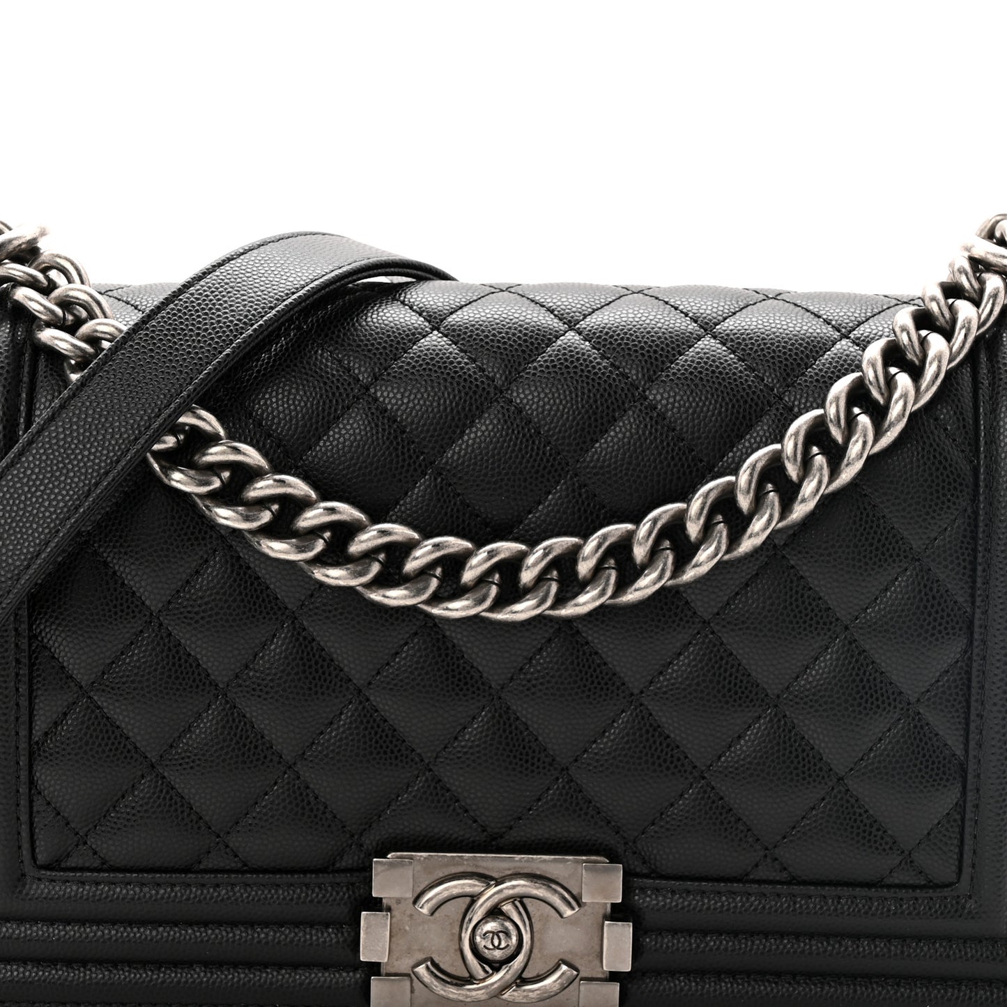 Caviar Quilted Medium Boy Flap Black