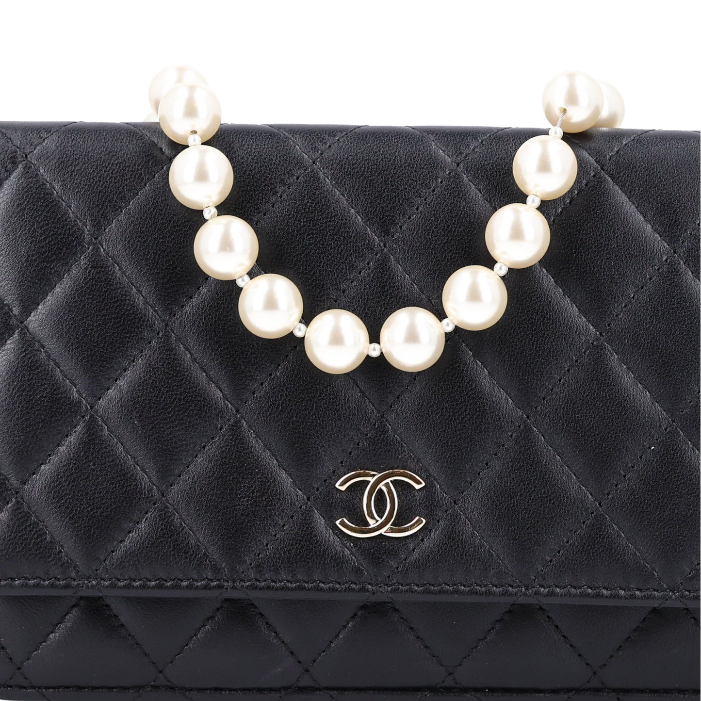 Lambskin Quilted Pearl Wallet On Chain WOC Black