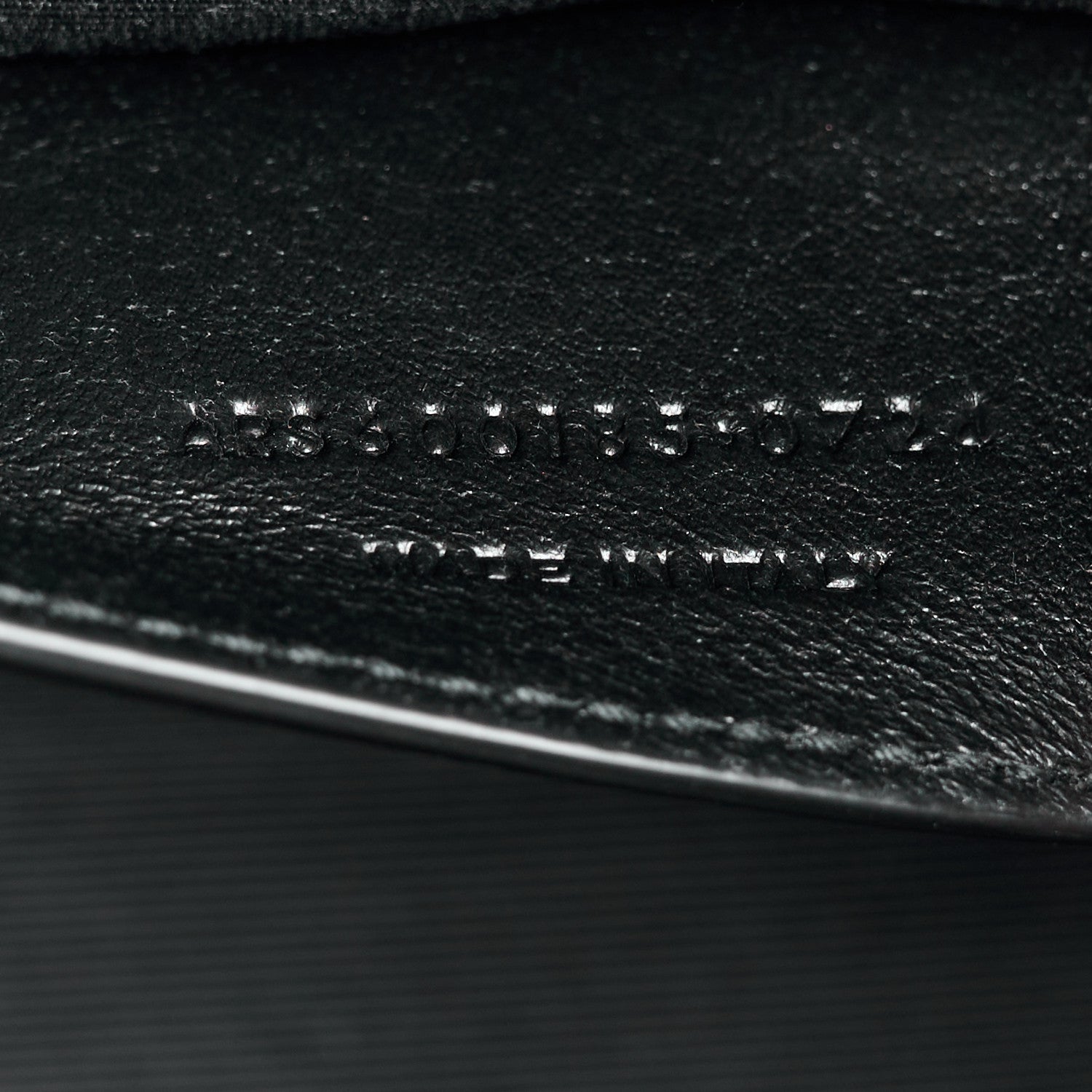 Saint Laurent Grain De Poudre Textured Mixed Matelasse Triquilt Medium Monogram Monochrome Satchel Black 8 of 11