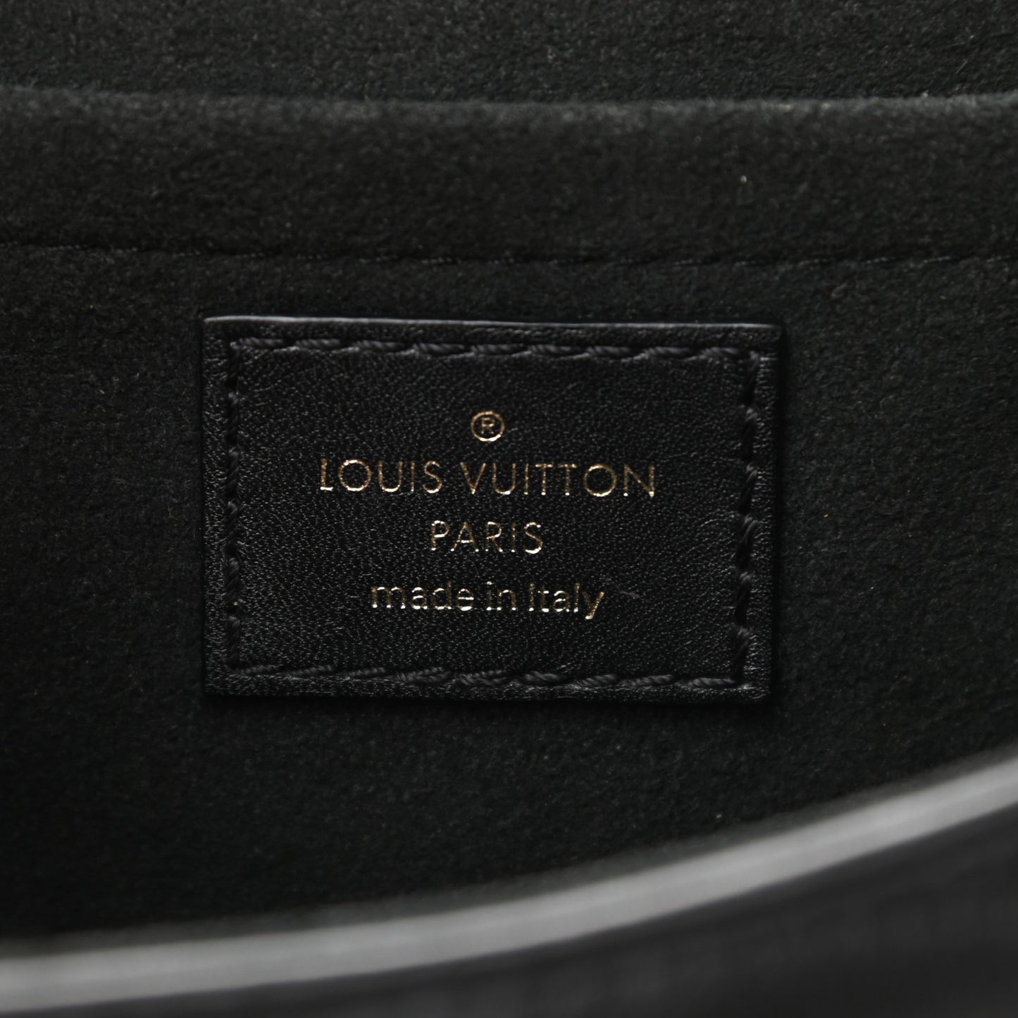 Calfskin New Wave Chain MM Black