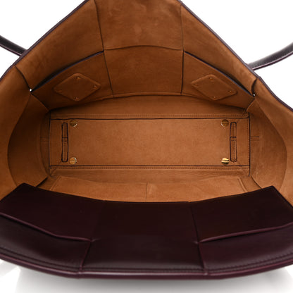 Bottega Veneta French Calfskin Maxi Intrecciato Medium Arco Grape 5 of 18