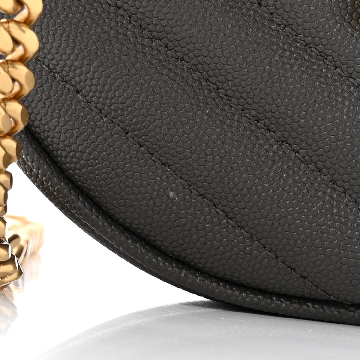Saint Laurent Grain De Poudre Matelasse Chevron Quilted Round Vinyle Camera Bag Pebble 11 of 11