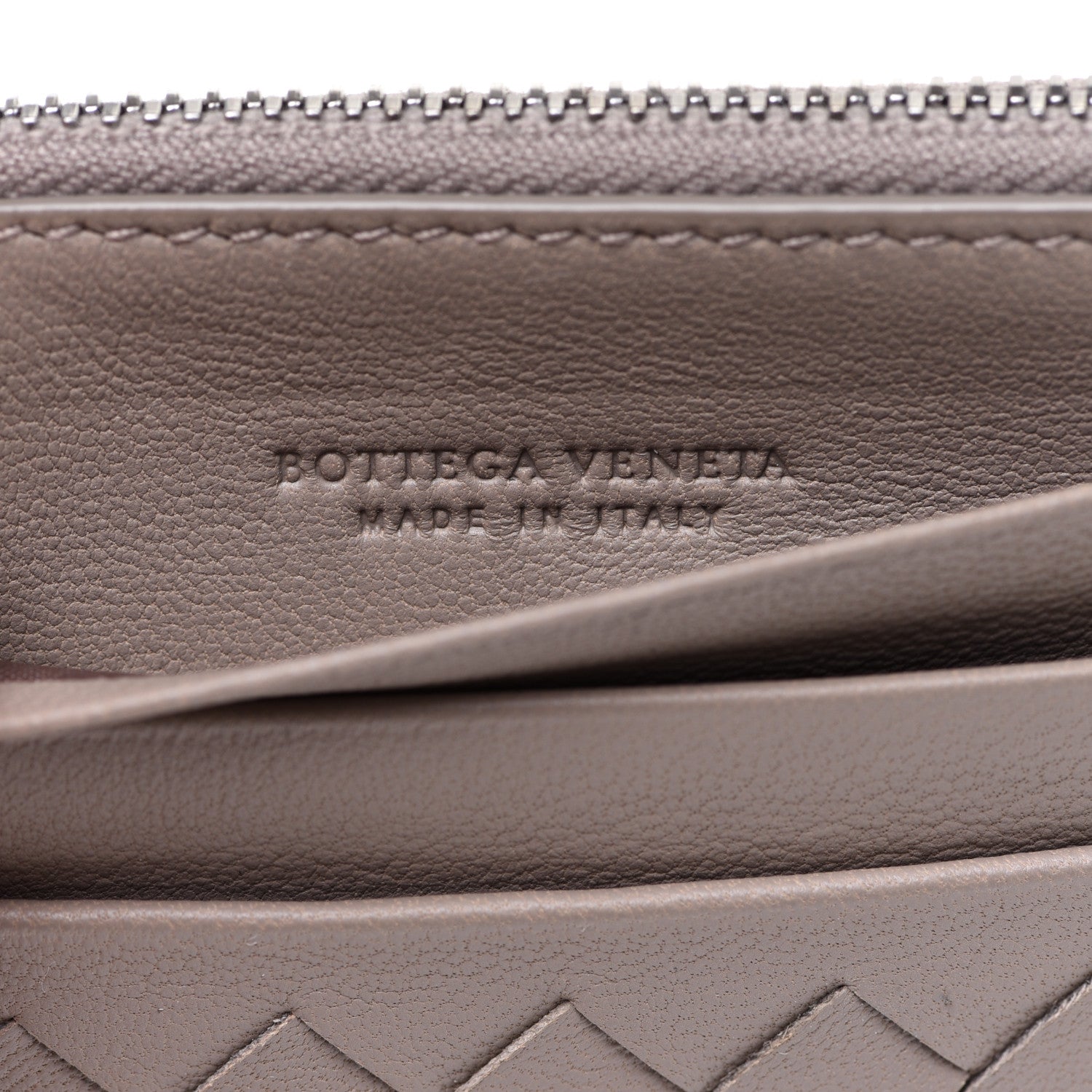 Bottega Veneta Calfskin Intrecciato Zip Card Holder Shadow 6 of 8