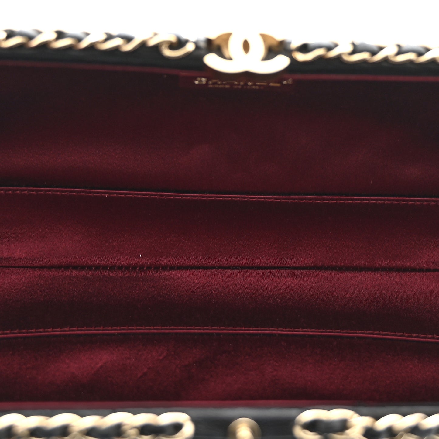 Lambskin Quilted Chain Around Clutch Black