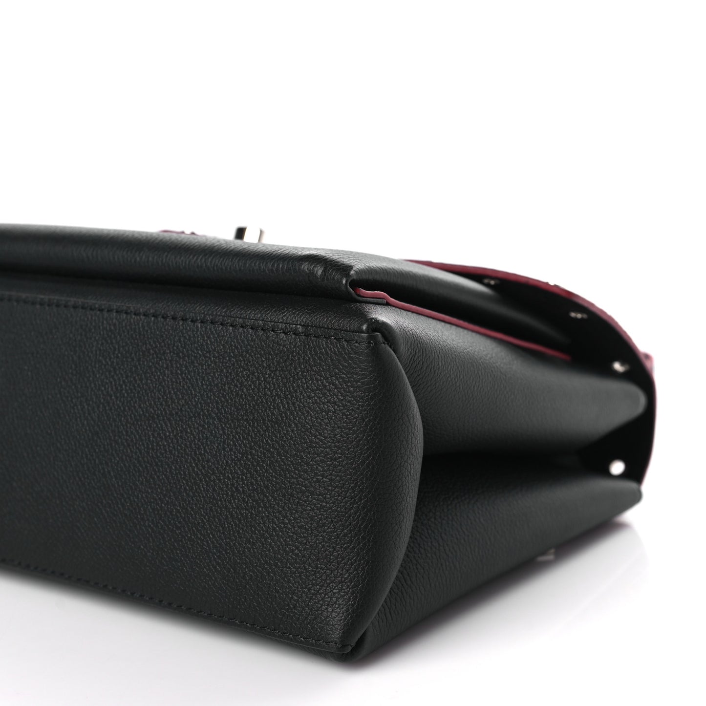 Soft Calfskin My Lockme Rivets Black