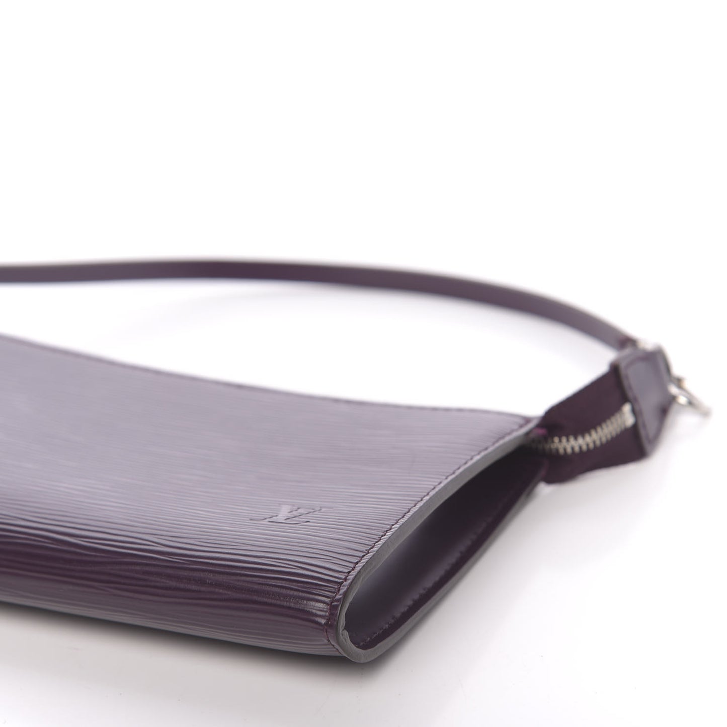 Epi Pochette Accessories 24 Cassis