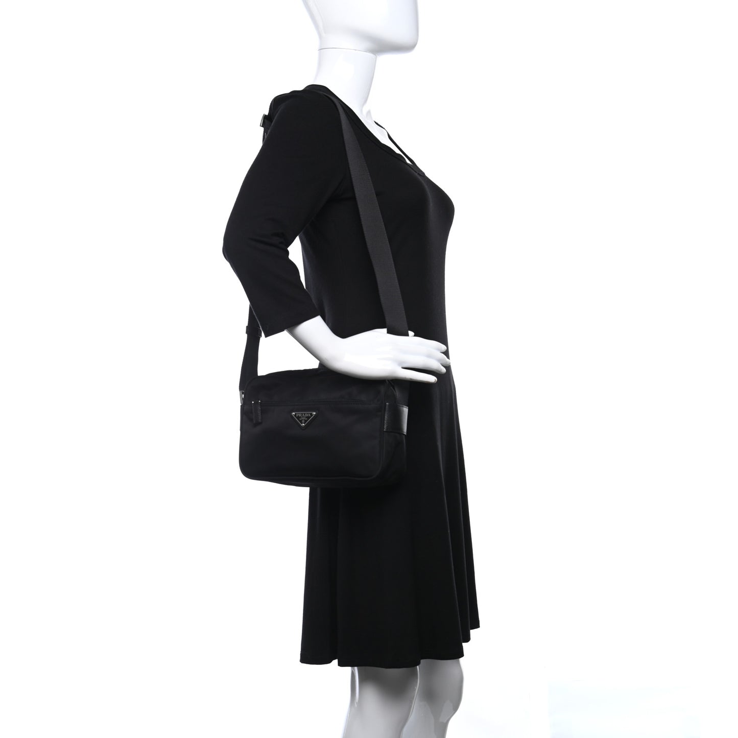 Nylon Tessuto Messenger Bag Black