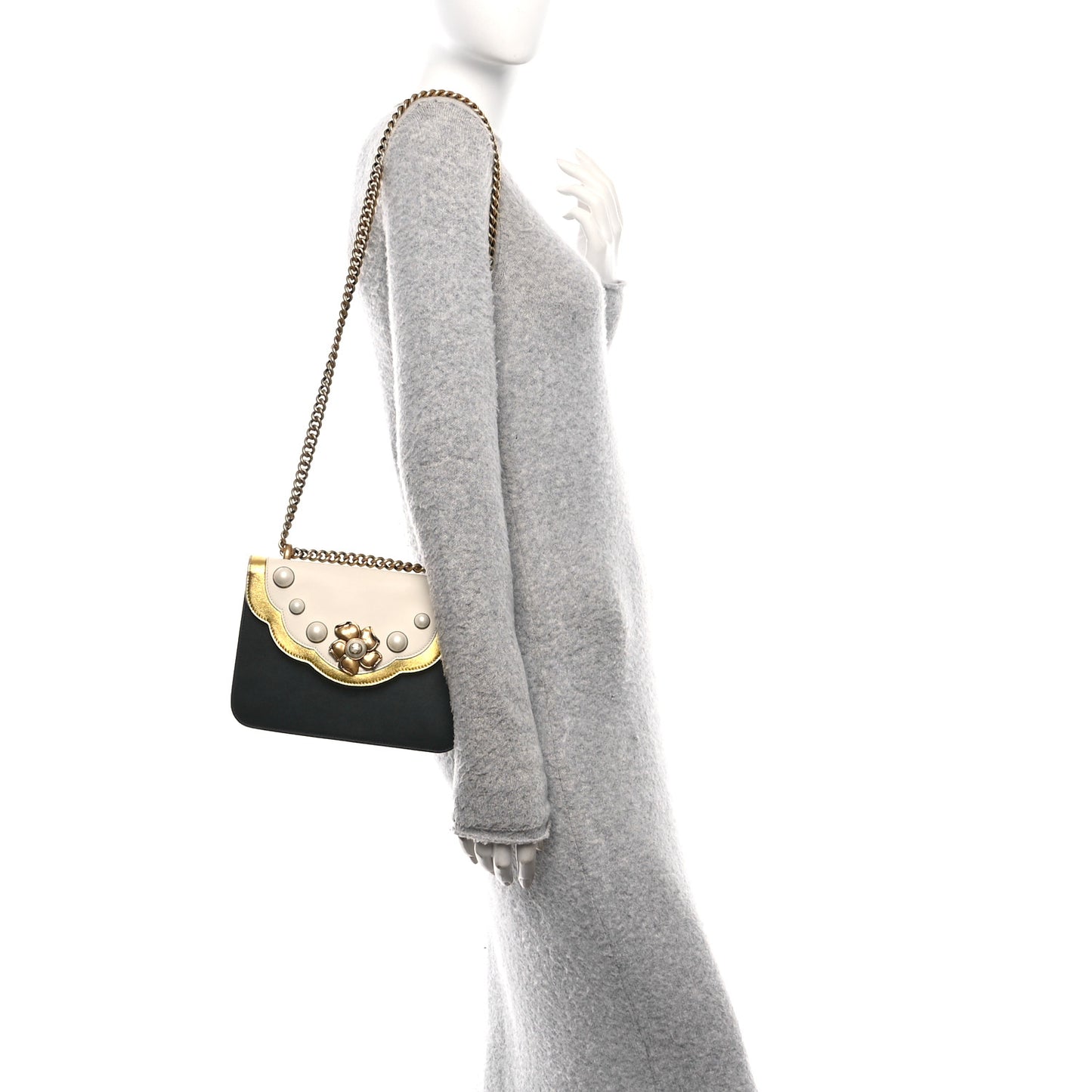 Calfskin Peony Medium Chain Shoulder Bag Black