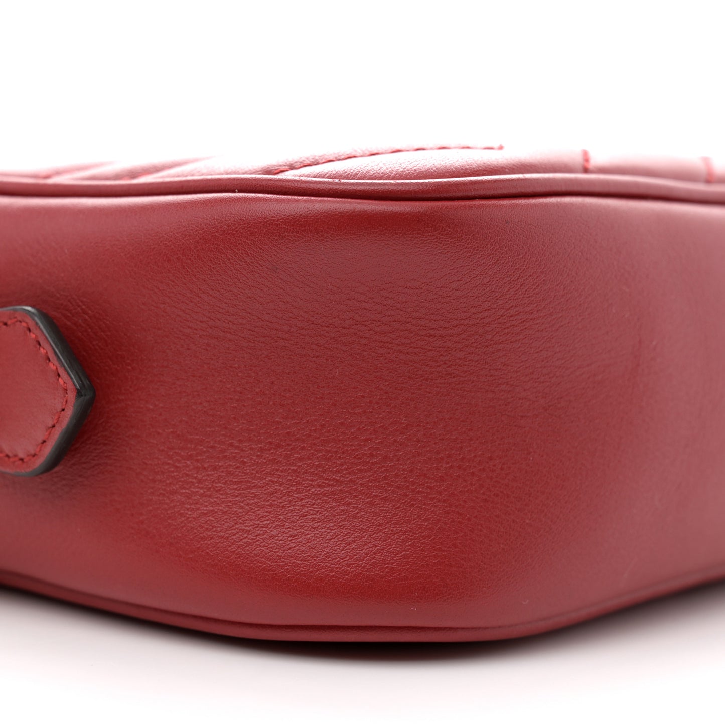 Calfskin Matelasse Mini GG Marmont Chain Shoulder Bag Hibiscus Red