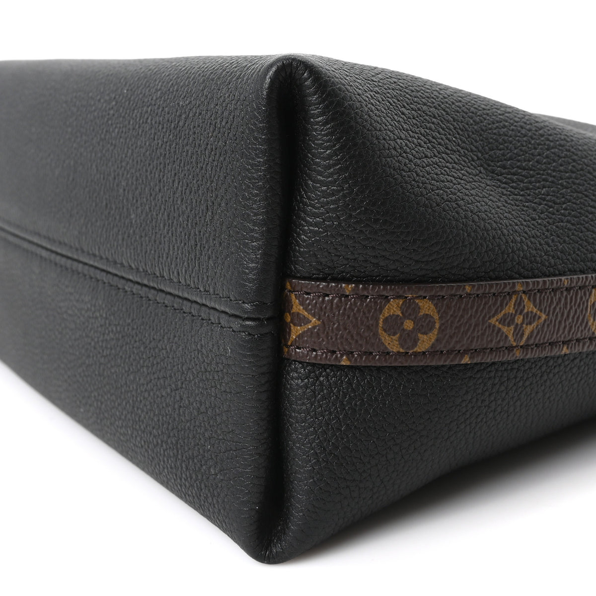 Louis Vuitton Calfskin Multipass Black 9 of 9