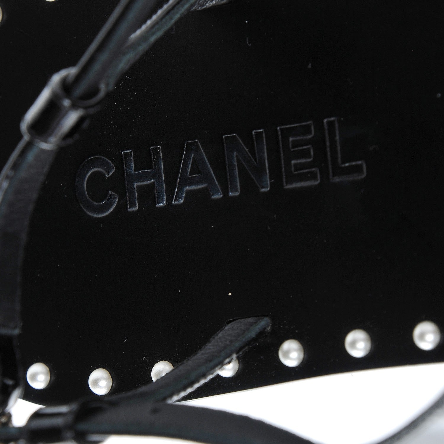 Chanel Patent Pearl CC Thong Sandals 39 Black 7 of 8