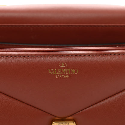 Valentino Garavani Nappa One Stud Chain Clutch Gingerbread 6 of 10