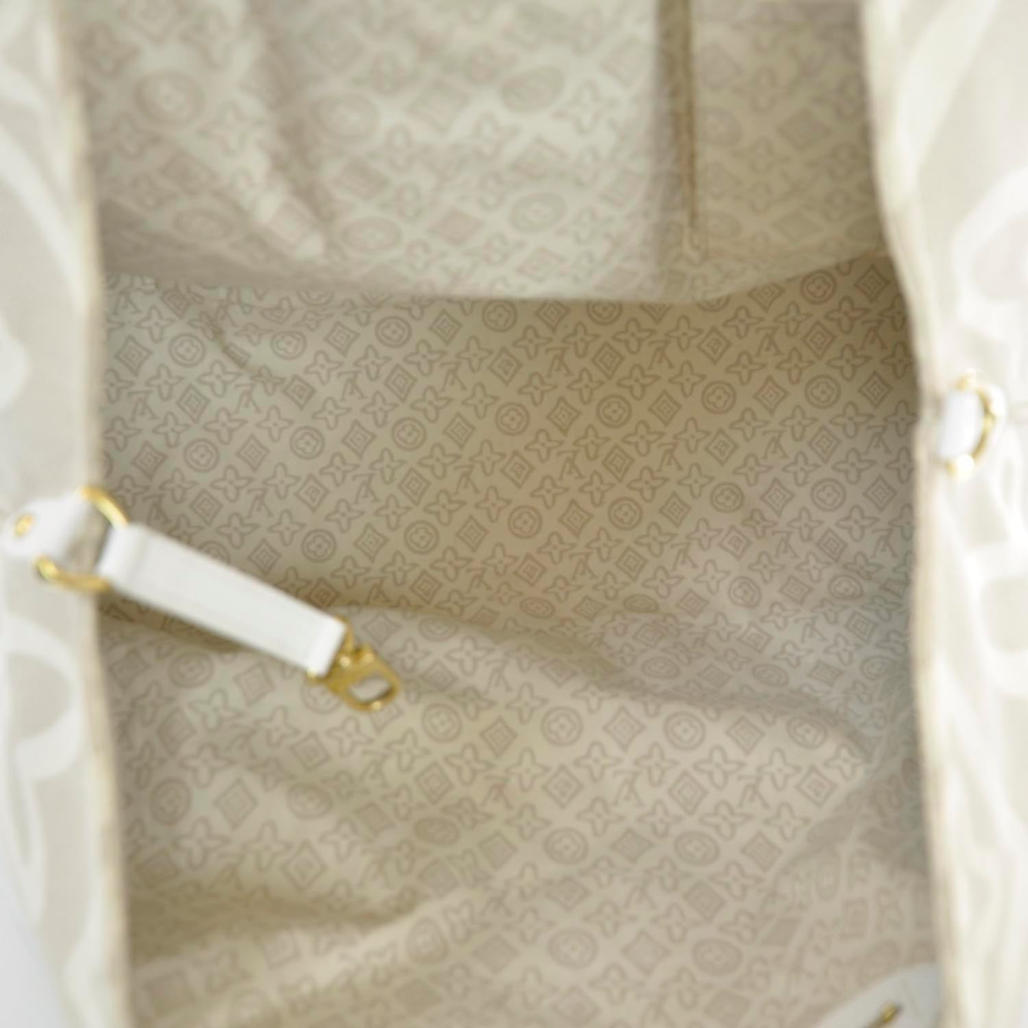 Louis Vuitton Tahitienne Cabas GM Sandy 8 of 8