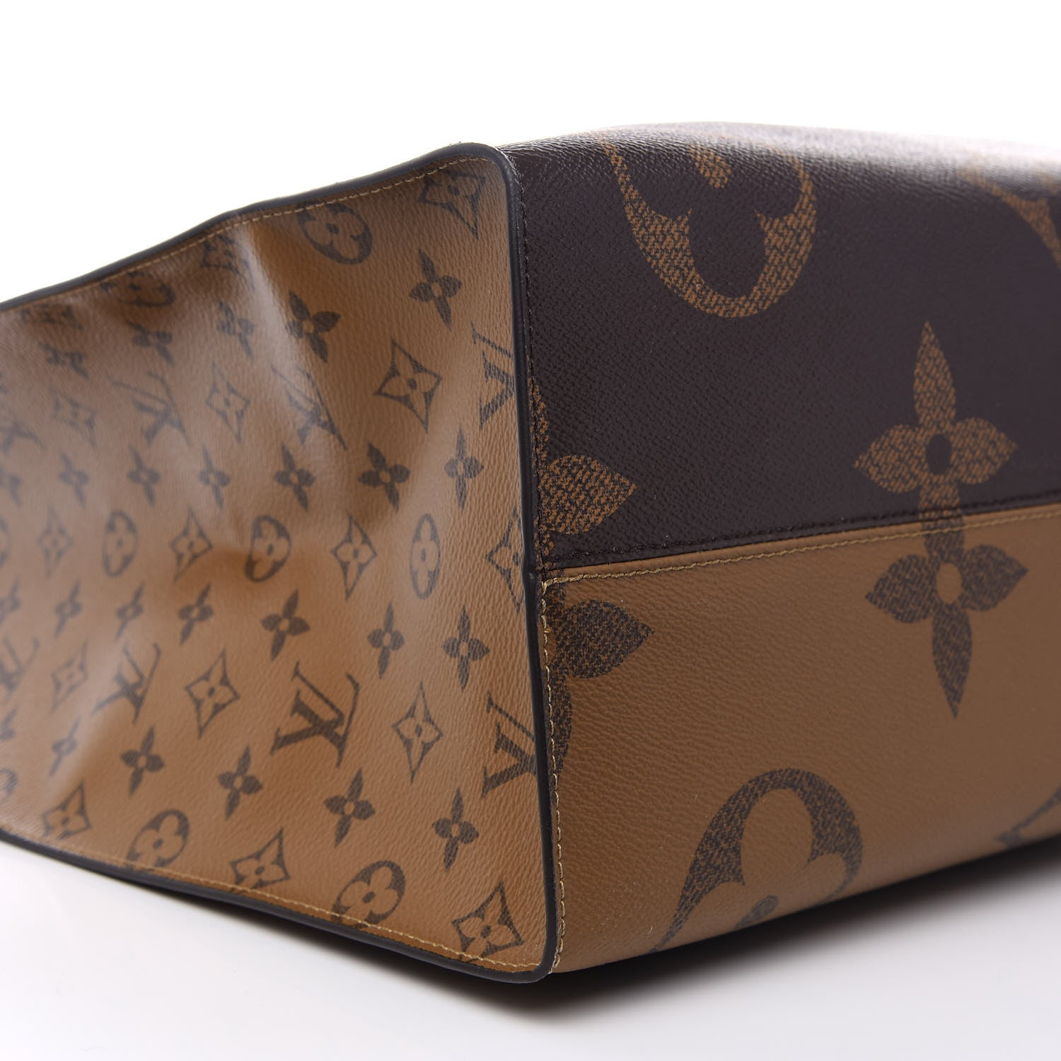 Louis Vuitton Reverse Monogram Giant Onthego GM 6 of 8