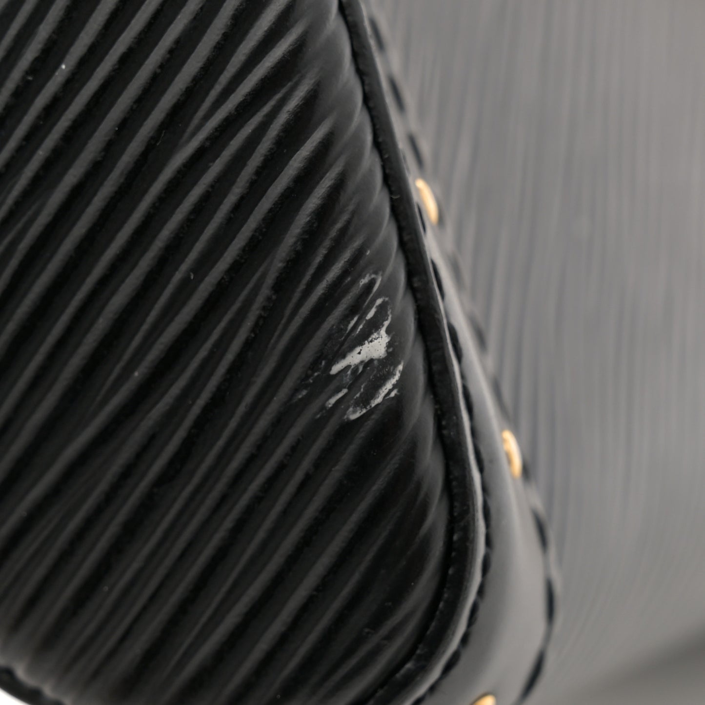 Epi Monogram Complice Trunks and Bags Twist Shoulder Bag MM Black