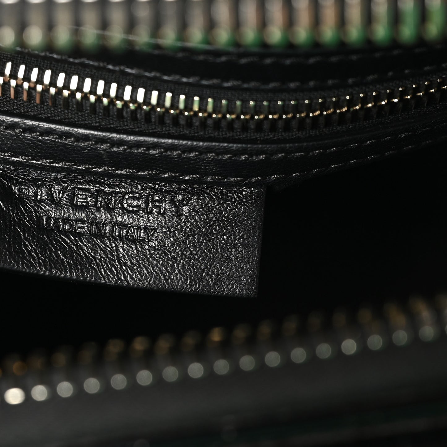 Calfskin Crocodile Embossed Small Antigona Black
