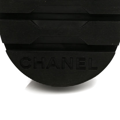 Chanel Shiny Goatskin Calfskin Quilted Lace Up Combat Boots 39 White Black 6 of 10