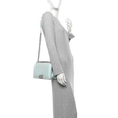 Chanel Iridescent Lambskin Chevron Quilted Medium Boy Flap Turquoise 4 of 27