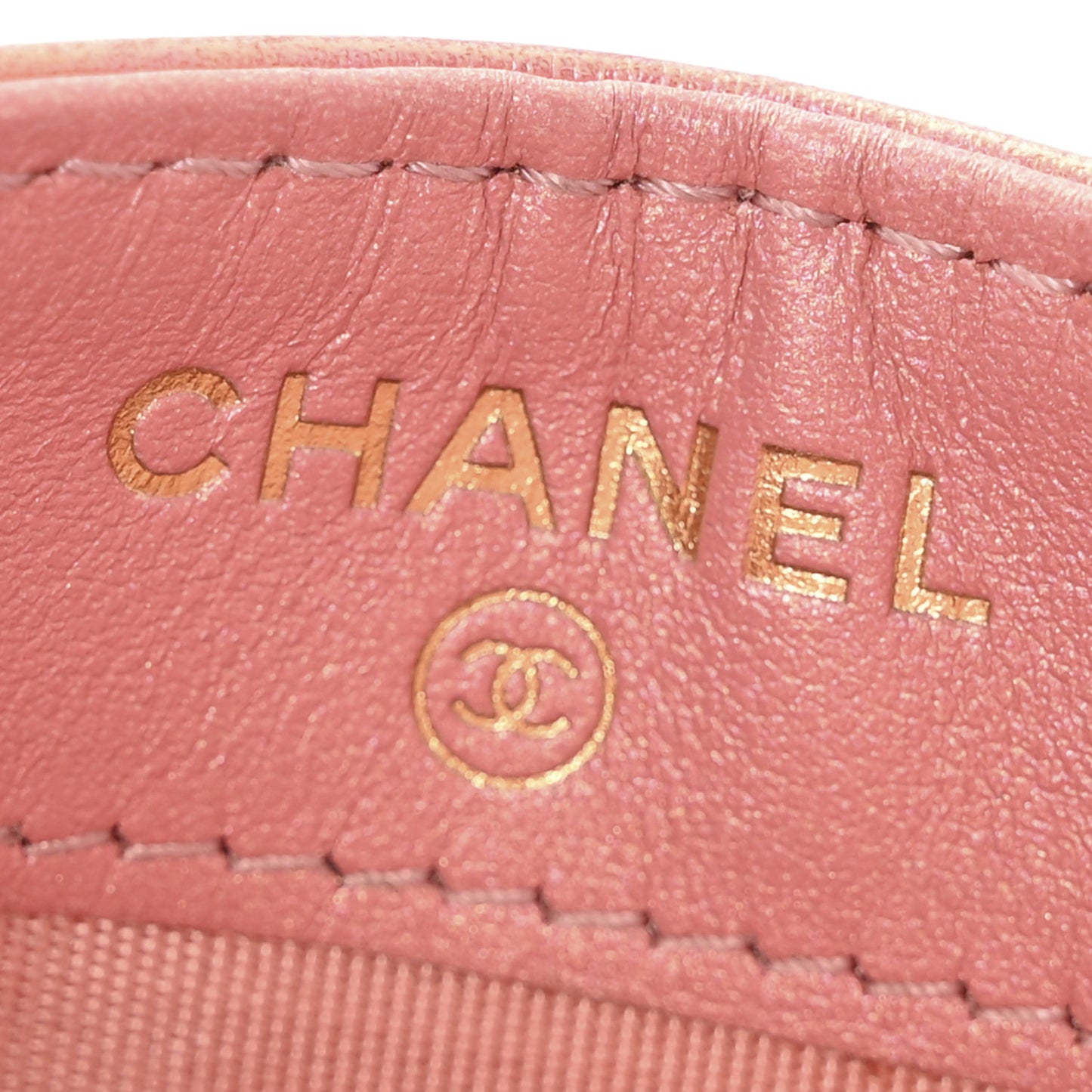 Iridescent Calfskin Quilted Chanel 19 Card Holder Pink