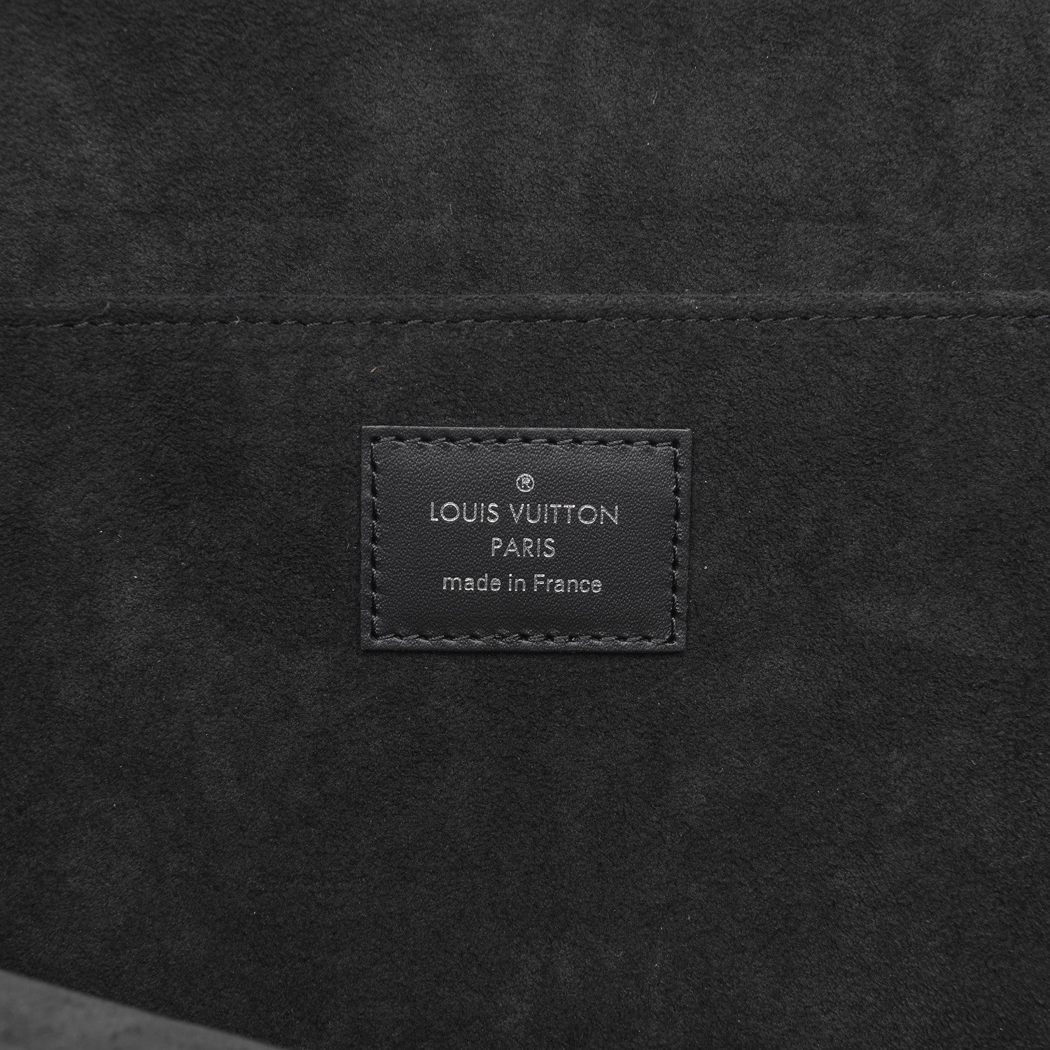 Louis Vuitton X SUPREME Epi Pochette Jour GM Black 6 of 7